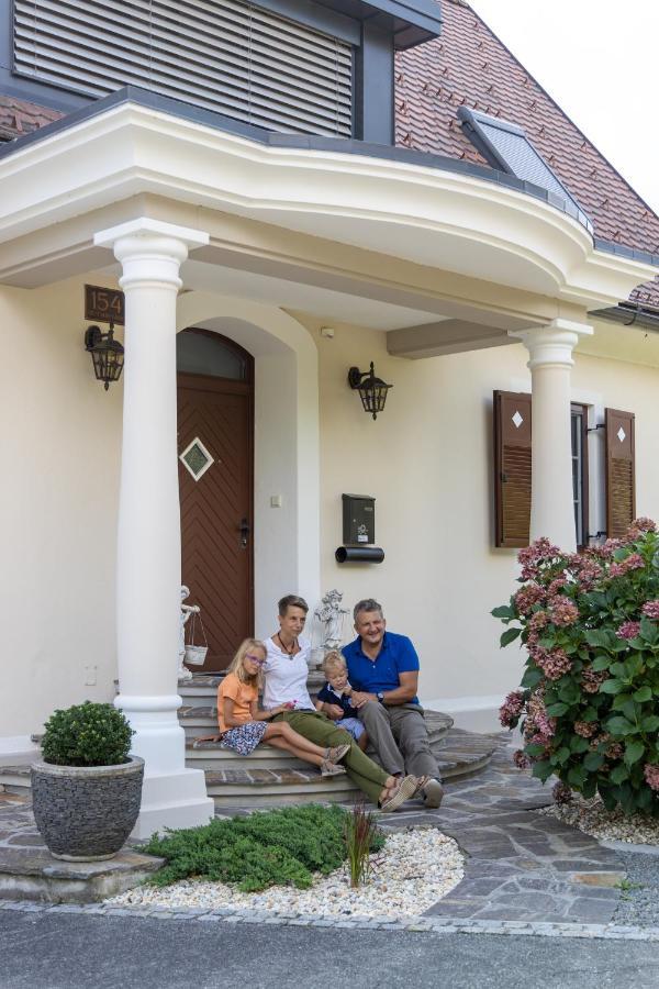 Das "Ferienhaus Eibiswald" Landhaus Refugium Im Schilcherland - Sauna Und Spa ภายนอก รูปภาพ